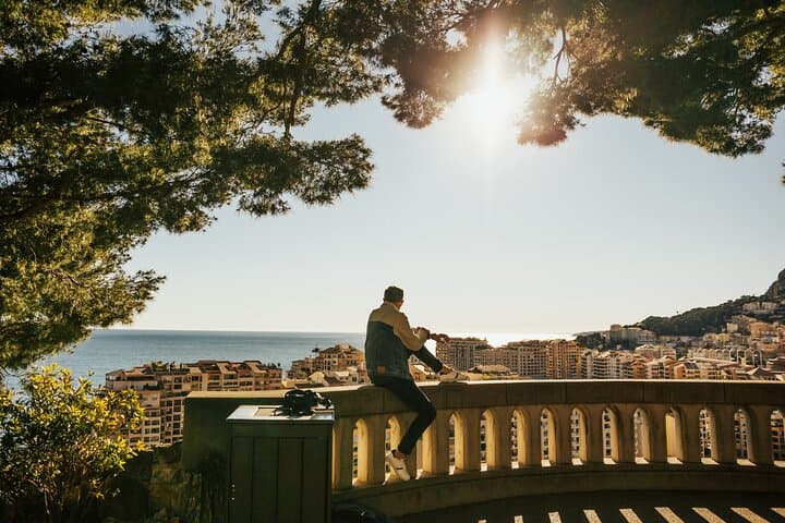 Monaco Walking Tour: Prince's Palace, Oceanographic Museum & Monte Carlo Highlights