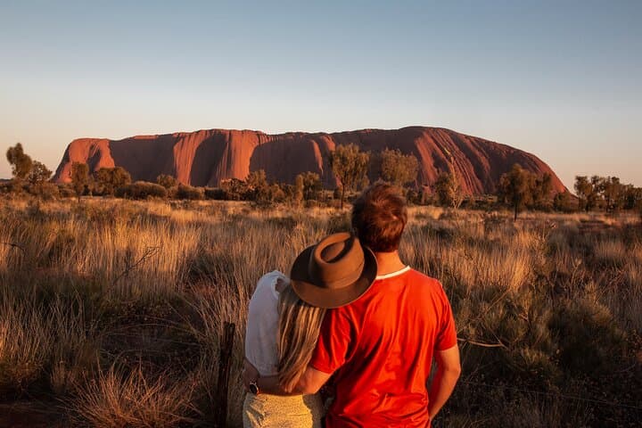 7-Day Adelaide to Uluru Outback Adventure: Flinders, Coober Pedy & Kings Canyon
