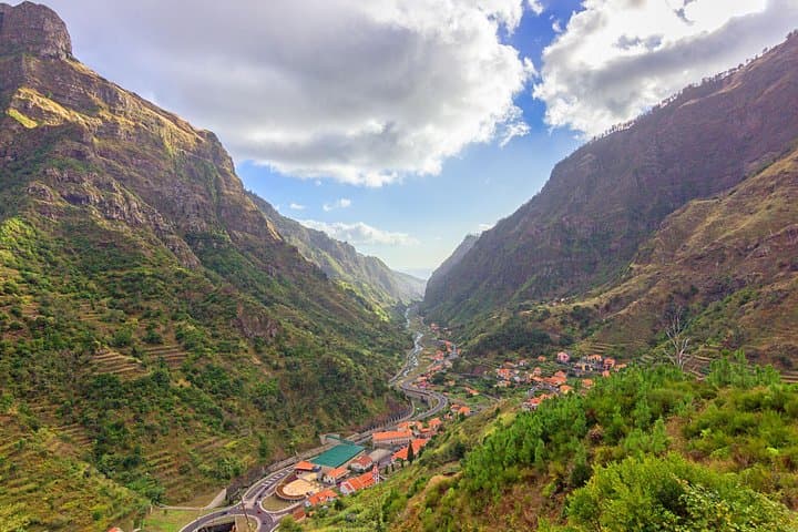 Madeira Wine Safari: Cabo Girão Cliffs & São Vicente Vineyard Half-Day Tour photo 2