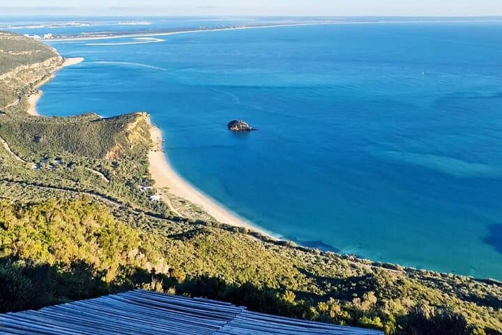 Arrábida & Sesimbra Day Tour: Wine, Coastal Trails and Beaches from Lisbon photo 6
