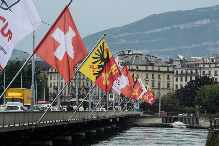 Lyon to Geneva Private Transfer with 2-Hour Chambéry Stop — Scenic Route & Comfortable Ride photo 5