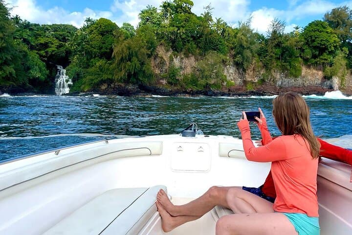 Exploring Hilo’s Waters: Onomea Waterfall Cruise Amid Sea Cliffs and History