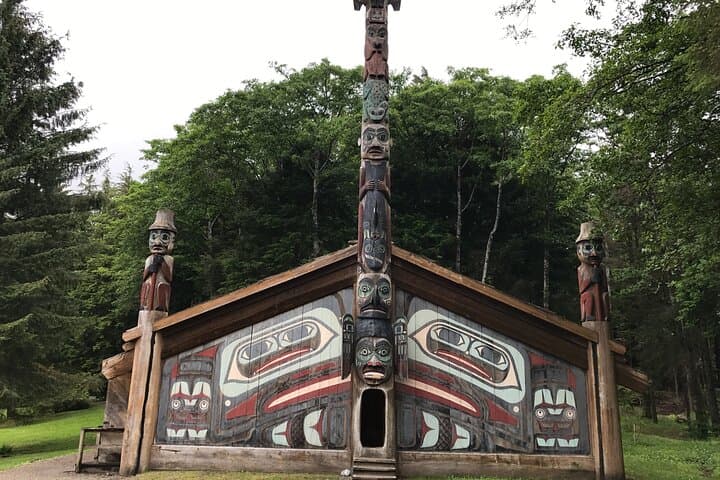 Ketchikan Private Tour: Customize Your Own Alaskan Rainforest, Totems & Wildlife Experience photo 3