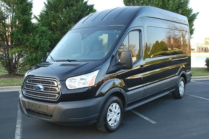 Private Sprinter Transfer JFK & LGA to Manhattan — One-Way Airport Ride photo 4