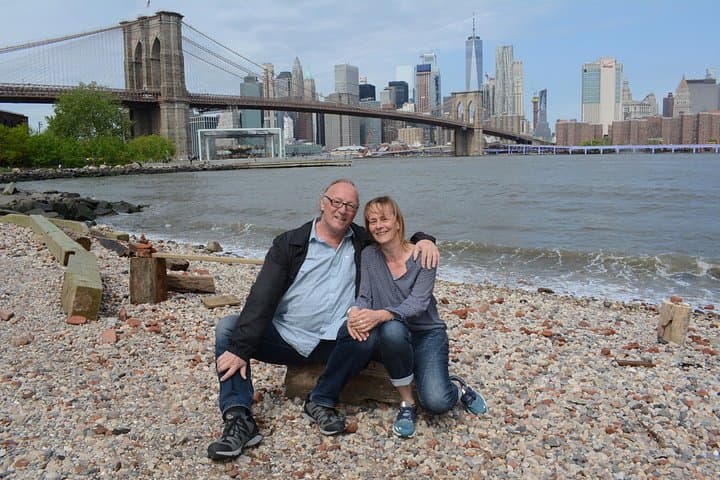 Private Brooklyn Bridge & DUMBO Photo Shoot with Pro Photographer — NYC Portrait Session photo 6