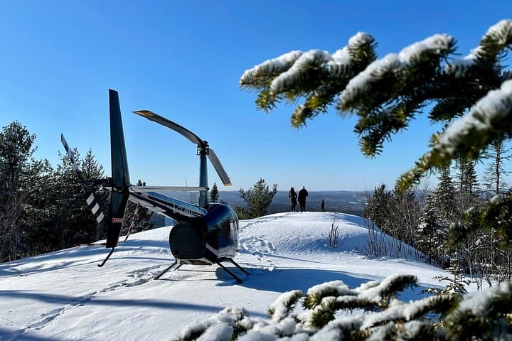 Helicopter Tour Over Mont-Tremblant — 20-Minute Panoramic Flight Over Lake Tremblant photo 4