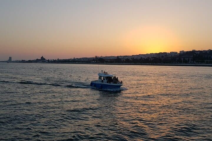 Private Cascais Fishing Tour with Lunch — 4-Hour Atlantic Charter photo 5