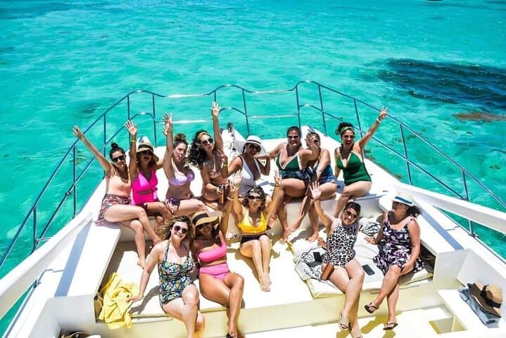 Private Punta Cana Catamaran: Half-Day Snorkel, Natural Pool & Open Bar photo 2
