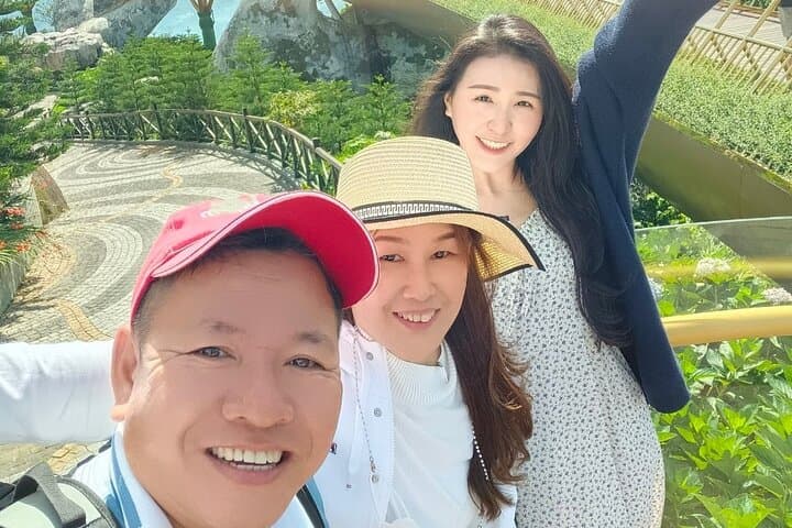 ba-na-hills-private-tour-danang-hoi-an-golden-bridge-guide