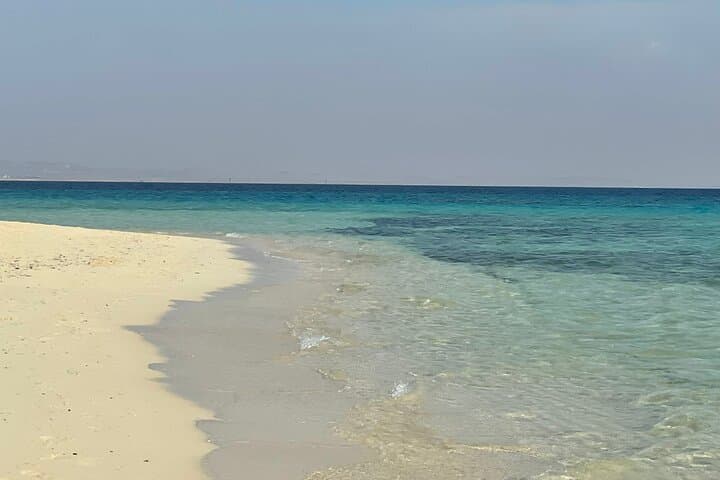 Yanbu Baridi Island Transfer and Red Sea Snorkel Excursion photo 4