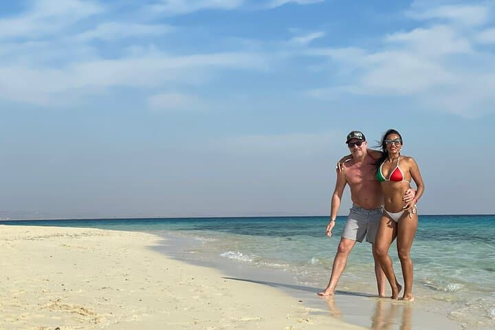 Yanbu Baridi Island Transfer and Red Sea Snorkel Excursion photo 5