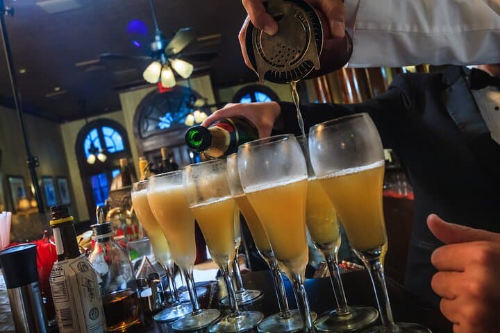 New Orleans Original Cocktail Walking Tour: Sip the Sazerac and Jazz Through the French Quarter photo 5