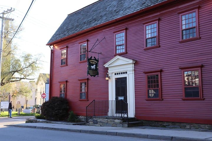 Walk Newport: Self-Guided Historic Audio Tour of Downtown photo 3