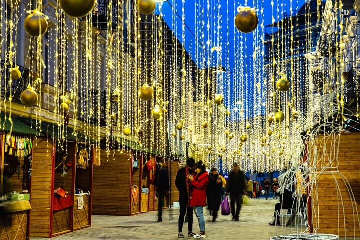 Christmas in Tbilisi: Two-Hour Festive City Walking Tour