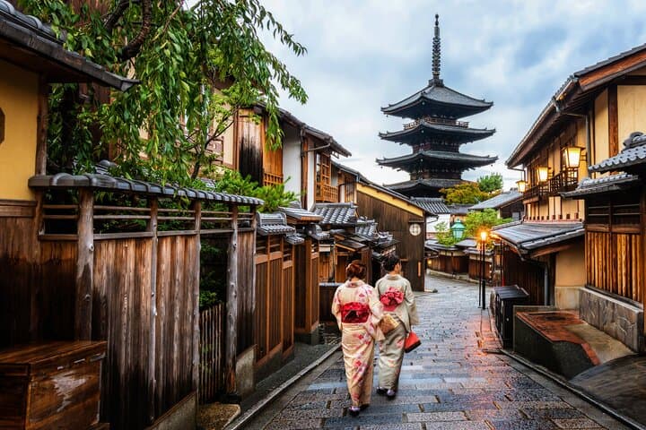Kyoto Full-Day Private Tour from Kobe — Licensed Guide & Private Vehicle