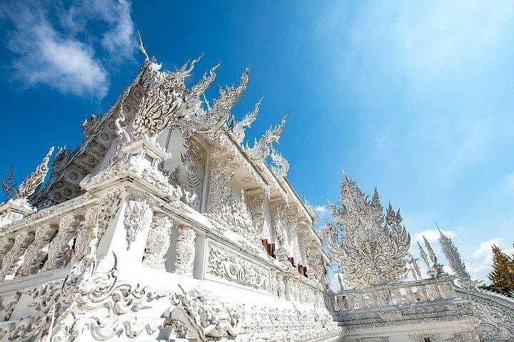 Chiang Rai One-Day Sightseeing: White Temple, Golden Triangle & Karen Village Tour photo 2