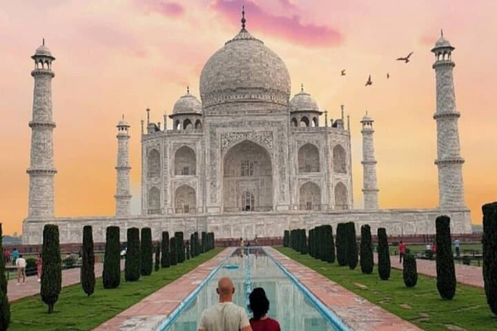 Overnight Agra Tour from Delhi: Taj Mahal, Agra Fort & Baby Taj