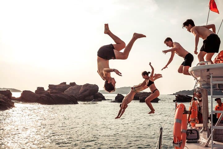 Private Yacht Day Cruise in Nha Trang Bay — Swim, Snorkel & Visit Floating Fishing Villages photo 4