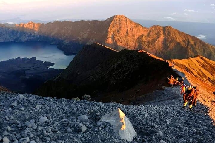 Rinjani Summit in 2 Days: Sembalun Trail Trekking Guide photo 2