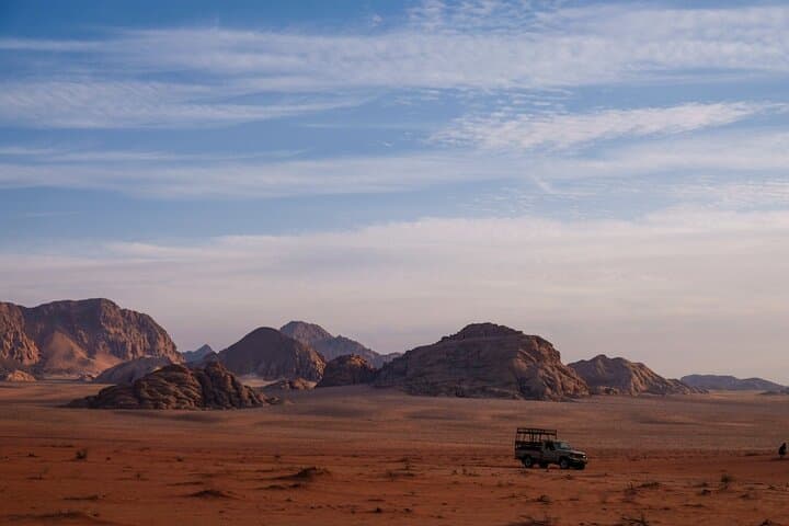 Wadi Rum 4-Hour Bedouin Jeep Tour — Red Dunes, Canyons & Rock Arches