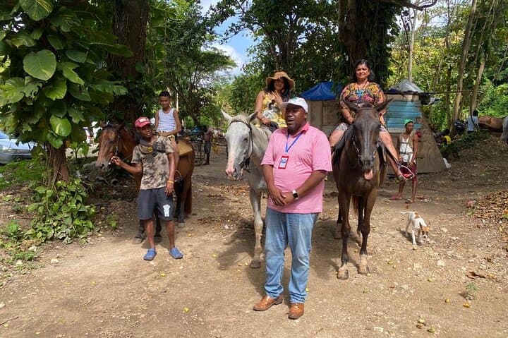 White River Bamboo Rafting and Ocean Horseback Ride from Montego Bay photo 6