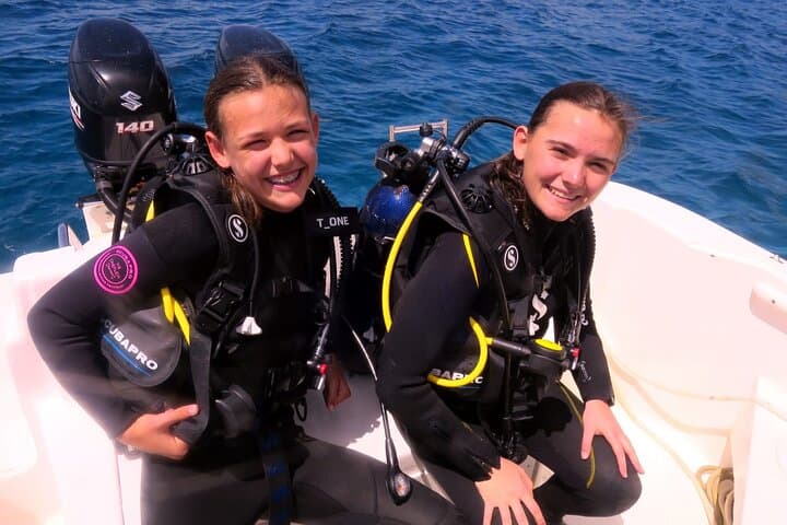 Discover Scuba Diving at Le Morne: EasyDive Mauritius Introductory Dive photo 3
