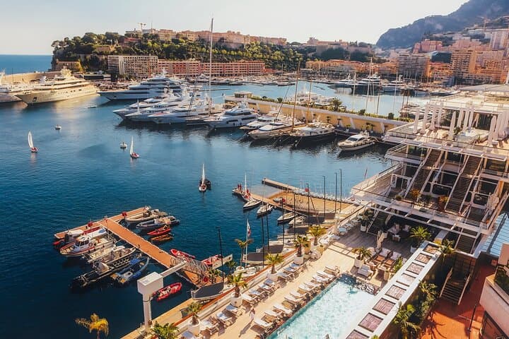 Milan to Monaco Private Transfer with 2-Hour Genoa Stop — Scenic Riviera Drive photo 6