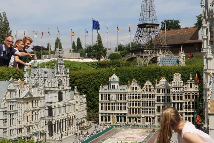Brussels Highlights Walking Tour: Grand Place, Royal Palace & EU Quarter photo 3