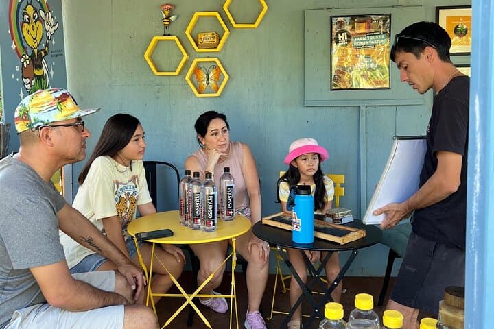 Bee Farm Ecotour and Honey Tasting in Waialua — North Shore Oahu photo 2