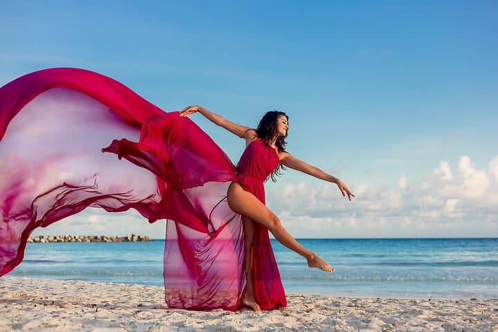 Flying Dress Photoshoot Cancun — Playa Delfines & Playa Forum Beach Session
