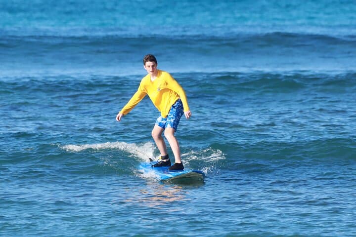Waikiki Semi-Private Surf Lesson: 2-Hour Coaching at Queen Kapiolani photo 3