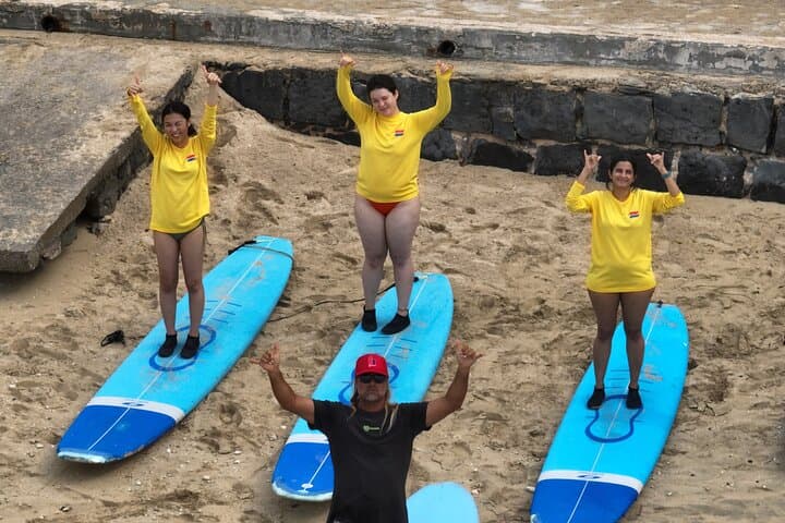 Waikiki Semi-Private Surf Lesson: 2-Hour Coaching at Queen Kapiolani photo 5