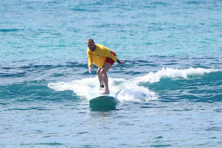 Waikiki Semi-Private Surf Lesson: 2-Hour Coaching at Queen Kapiolani photo 2