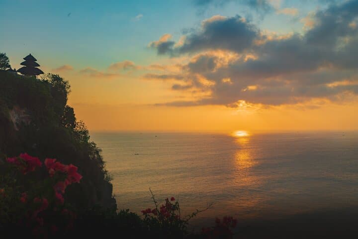 Cliffside Sunsets and Kecak Fire: Uluwatu Temple to Jimbaran Seafood Dinner photo 3