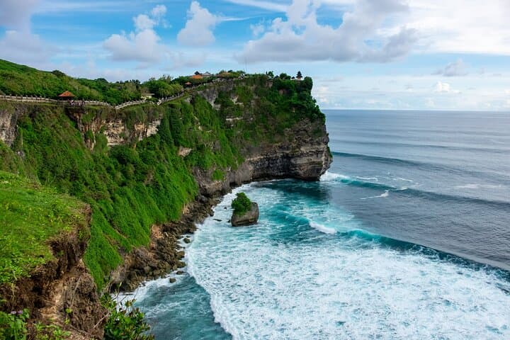 Cliffside Sunsets and Kecak Fire: Uluwatu Temple to Jimbaran Seafood Dinner photo 6