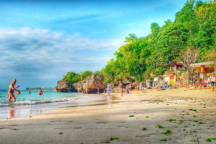 Uluwatu & Melasti Half-Day South Bali Beach Tour (Private)