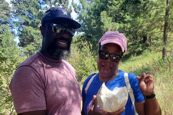Rocky Mountain Foraging Experience: Wild Edibles & Fungi Hike in Boulder