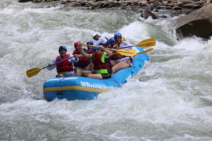 Pacuare River Whitewater Rafting from San José — Class III–IV Jungle Run photo 2