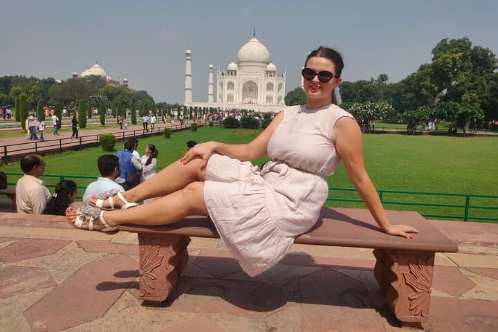 Taj Mahal Day Trip from Delhi: All-Inclusive Agra Tour with Agra Fort