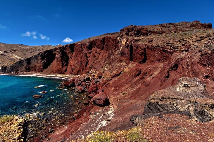 Pure Santorini Experience: Akrotiri, Red Beach, Wine Tasting & Sunset Cocktail