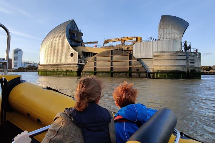 Thames High-Speed Speedboat Blast from Tower Millennium Pier — 40-Minute Adrenaline Cruise photo 4