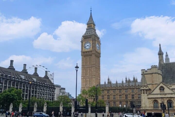 Westminster Abbey Kids Tour & Sightseeing Walk — Family-Friendly History in Westminster, London photo 4