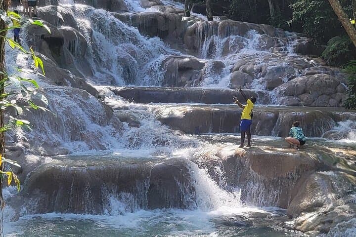 Private Transfer from Montego Bay to Dunn's River Falls — Climb the 600‑Foot Cascades photo 2