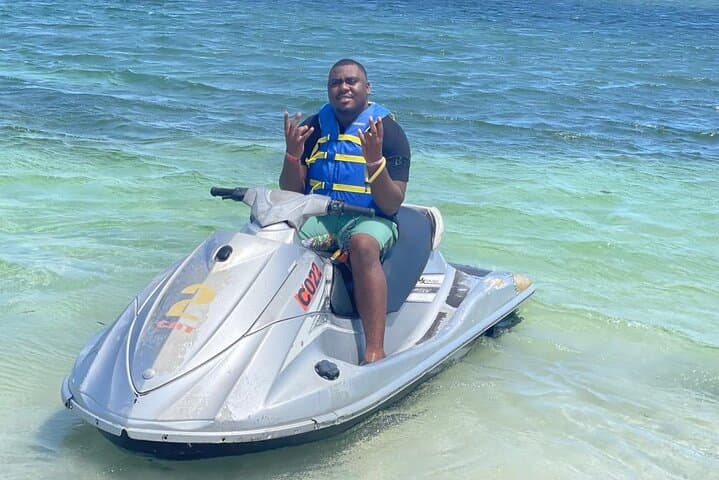 Montego Bay Jet Ski & Margaritaville Day — Blue‑Water Rides and Hip Strip Chill photo 3