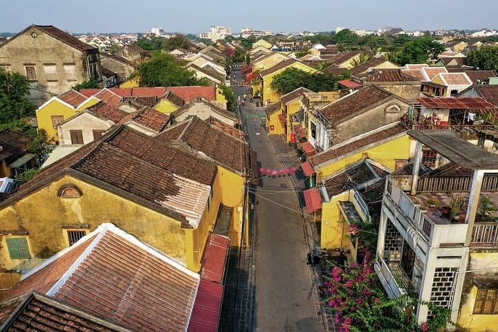 Marble Mountains and Hoi An Ancient Town: Half‑Day Cultural Walk & Lantern Dinner from Da Nang photo 2
