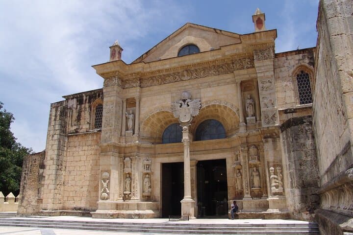 Panoramic Santo Domingo Colonial Zone Walking Tour photo 2
