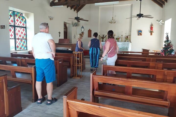 Best of Antigua: Half-Day Cultural & Coastal Van Tour