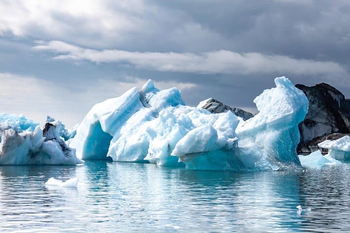Blue Lagoon Geothermal Spa Tour: Relaxation & Geology Near Reykjavik