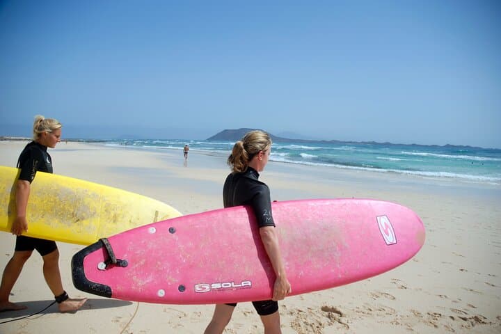 4-Hour Surf Lesson in Fuerteventura — Beginner-Friendly Waves near Puerto del Rosario