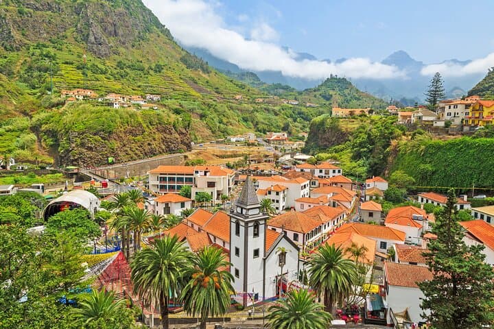 Madeira Wine Safari: Cabo Girão Cliffs & São Vicente Vineyard Half-Day Tour photo 4